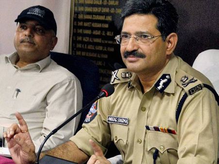 ഹൈദരാബാദ് സ്‌ഫോടനം: രണ്ട് വിദേശികള്‍ കസ്റ്റഡിയില്‍