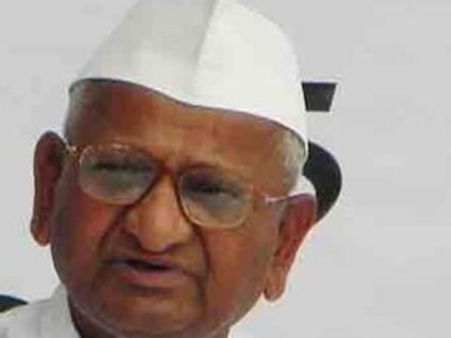 സഞ്ജയ് ദത്തിന് മാപ്പു നല്‍കേണ്ടതില്ലെന്ന് അണ്ണാ