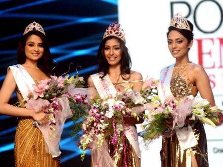 നവനീത് കൗര്‍ ധില്ലന്‍ ഫെമിന മിസ് ഇന്ത്യ 2013