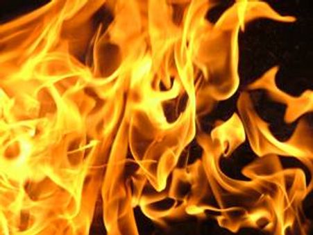 മുത്തശ്ശി മദ്യലഹരിയില്‍ തീകൊളുത്തിയ കുട്ടി മരിച്ചു