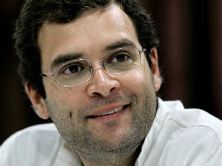 രാഷ്ട്രീയക്കാര്‍ കള്ളന്മാര്‍ രാഹുലിനോട് സദസ്യന്‍