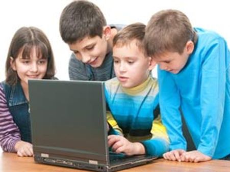 കുട്ടികള്‍ ഫേസ്ബുക്ക് ഉപയോഗിക്കുന്നത് ശരിയോ? കോടതി