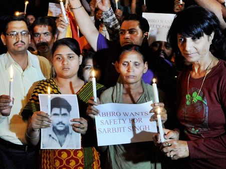 സരബ്ജിത് സിങിന്റെ കുടുംബം പാകിസ്താനിലേക്ക്