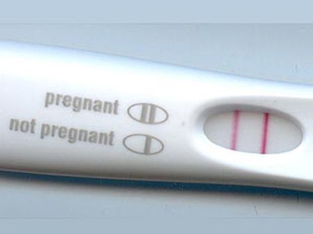 അമ്മയുടെ നിര്‍ബ്ബന്ധപ്രകാരം 14കാരി ഗര്‍ഭം ധരിച്ചു