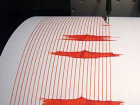 കാശ്മീരില്‍ ഭൂചലനം, ഉത്തരേന്ത്യ കുലുങ്ങി