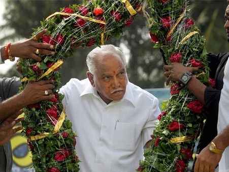 കോണ്‍ഗ്രസ് നന്ദിപറയേണ്ടത് യെഡിയൂരപ്പയോട്