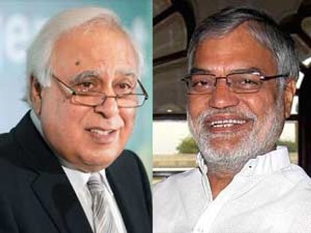 നിയമം കപിലിനും റയില്‍വേ ജോഷിക്കും