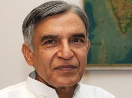 ആടിനെ ബലികൊടുത്തിട്ടും രക്ഷയില്ലാതെ ബന്‍സാല്‍