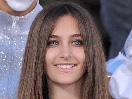 മൈക്കിള്‍ജാക്‌സന്റെ മകള്‍ ആത്മഹത്യയ്ക്ക് ശ്രമിച്ചു