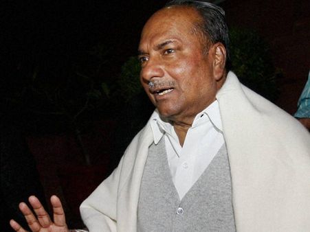 പ്രശ്‌നം തീര്‍ക്കാന്‍ ആന്റണി; സോണിയയെ കണ്ടു