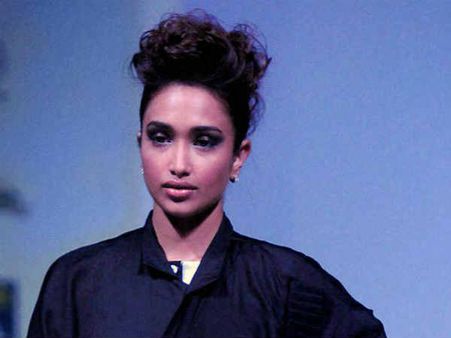 ജിയാഖാന്‍റെ ആത്മഹത്യ; സൂരജ് പിടിയില്‍