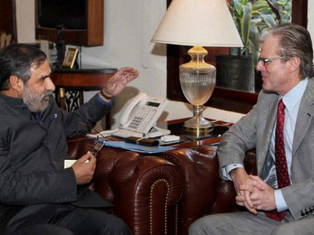 ആമസോണ്‍ ഇന്ത്യ 3 പുതിയസ്റ്റോറുകള്‍ തുറന്നു