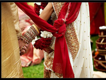 ഭാര്യയ്ക്ക് മാറാവ്യാധി;ദന്പതികള്‍ ജീവനൊടുക്കി