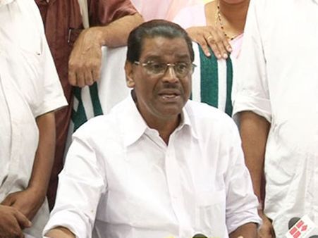 സോളാര്‍: സരിത തിരുവഞ്ചൂരിനെയും വിളിച്ചു