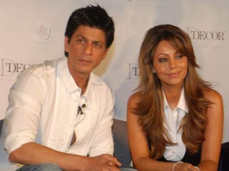 കുഞ്ഞിന്റെ കാര്യം വ്യക്തിപരം, വെറുതെവിടൂ: ഷാരൂഖ്