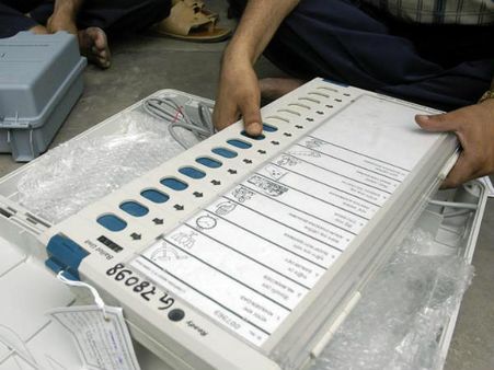 വെള്ളിയാഴ്ച തിരഞ്ഞെടുപ്പ് വേണ്ടെന്ന് മുസ്ലീങ്ങള്‍