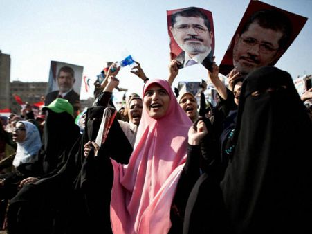 ഈജിപ്തില്‍ വീണ്ടും പോരാട്ടം: 51 മരണം