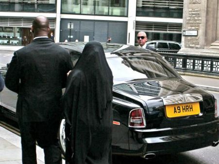 വ്യവസായികളെ പറ്റിച്ച് സൗദി രാജകുമാരി 127 കോടി നേടി