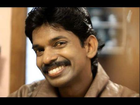 മലയാളി ഹൗസിലേക്ക് വീണ്ടും സന്തോഷ് പണ്ഡിറ്റ് വരുമോ?