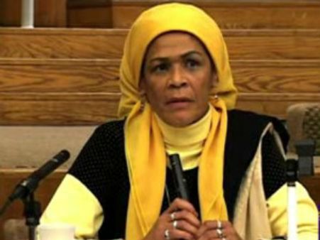 ഇസ്ലാം ഫെമിനിസ്റ്റിന്‍റെ പ്രസംഗത്തിന് വിലക്ക്