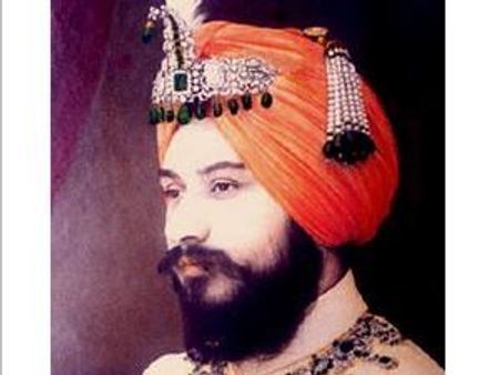 രാജകീയ സ്വത്ത്:കൃത്രിമം തെളിയിച്ചത് അക്ഷരത്തെറ്റ്