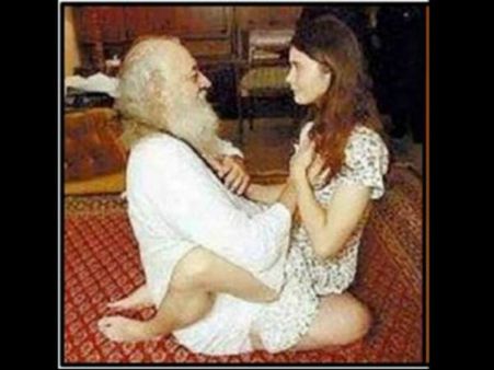 ബാപ്പു ഭക്തയുമായി ബന്ധപ്പെട്ടിരുന്നെന്ന് അനുയായി