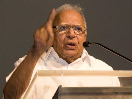 മോഡി ഗാന്ധിയന്‍ സോഷ്യലിസ്‌റ്റെന്ന് കൃഷ്ണയ്യര്‍