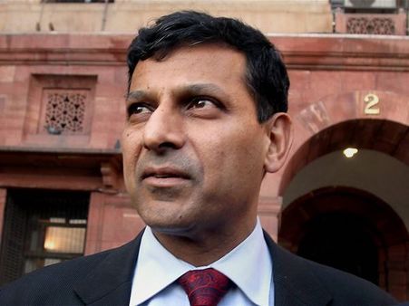 റിസര്‍വ് ബാങ്ക് പലിശ കൂട്ടി, മാര്‍ക്കറ്റ് ഇടിഞ്ഞു