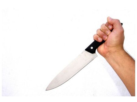 സൗന്ദ്യര്യത്തില്‍ അസൂയ, കുത്തിമുറിവേല്‍പ്പിച്ചു