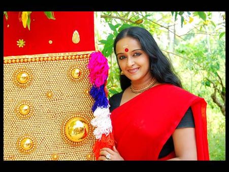 ശാലു മേനോന്റെ സെന്‍സര്‍ ബോര്‍ഡംഗത്വത്തിന് കത്രിക