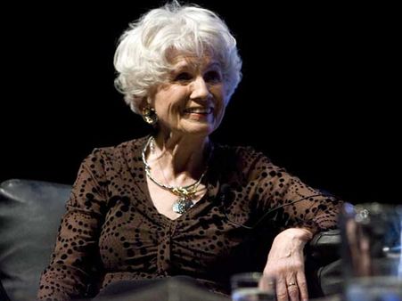 സാഹിത്യ നോബല്‍ സമ്മാനം ആലീസ് മണ്‍റോയ്ക്ക്