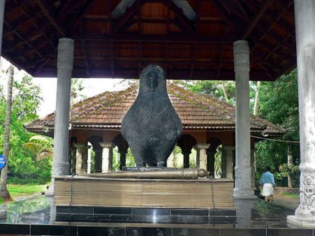 വിദ്യാരംഭത്തിനായി തുഞ്ചന്‍പറമ്പ് ഒരുങ്ങി