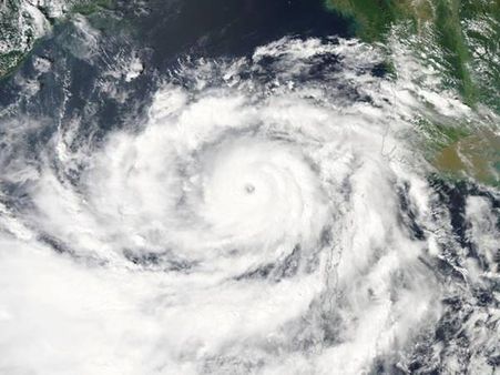 ഫായിലിന് ശേഷം വരുന്നതിന് ഹെലനെന്ന് പേരിട്ടു