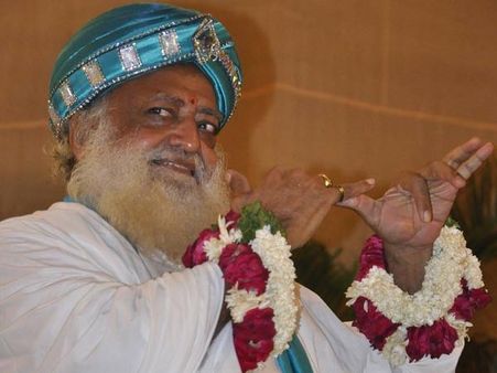 ആശാറാമിന്റെ പീഡന ചിരിത്രം 90കളില്‍ നിന്ന് തുടങ്ങി