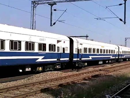 ജനശതാബ്ദിയില്‍ കക്കൂസ് അടുക്കളയാക്കി