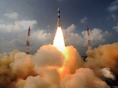 പാളിച്ച പരിഹരിച്ചു; മംഗള്‍യാന്‍ 1ലക്ഷം കി.മീ അകലെ