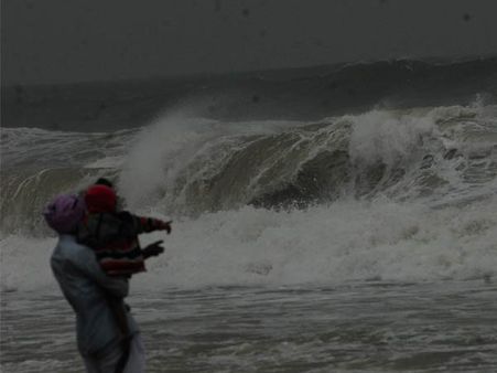 ആന്ധ്രയില്‍ ഇനി വീശുന്നത് ലെഹര്‍ ചുഴലികാറ്റ്