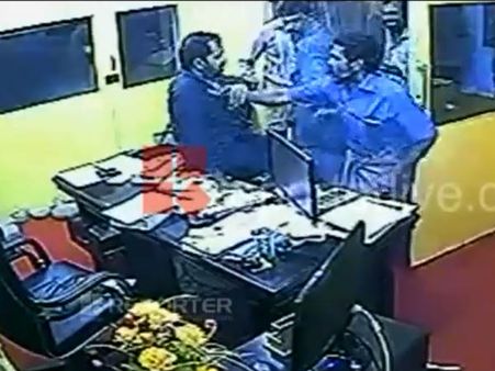 നോക്ക് കൂലി കൊടുത്തില്ലെങ്കില്‍ തല്ല്