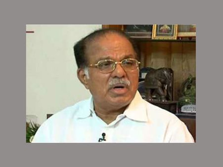 പെണ്‍കുട്ടിയെ കേള്‍ക്കാതെ കുര്യനെ വിട്ടതെങ്ങനെ?