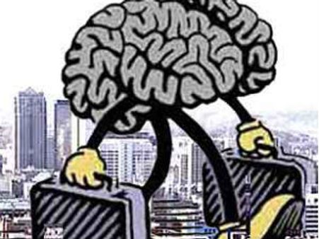 ബ്രെയിന്‍ ഡ്രെയ്ന്‍;യുവജനത തിരിച്ച് ഇന്ത്യയിലേക്ക്