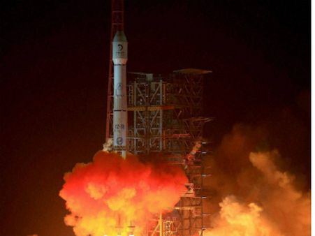 ചൈനീസ് പേടകം ചന്ദ്രോപരിതലത്തിലിറങ്ങി