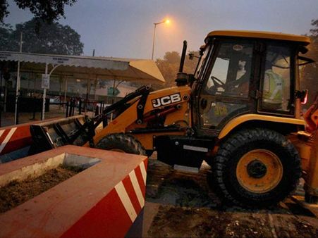 ഇന്ത്യയോട് കളിച്ചാല്‍ ഇങ്ങനെ ഇരിക്കും