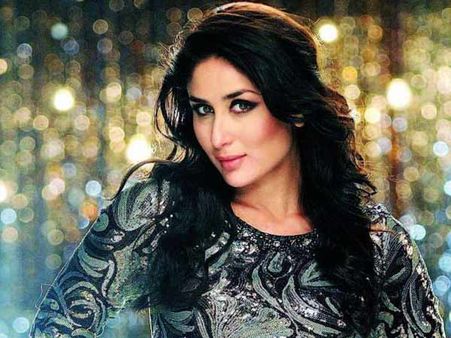 പാക്ക്‌ മൊബൈല്‍ ബ്രാന്റ്‌ അംബാസഡര്‍ കരീന