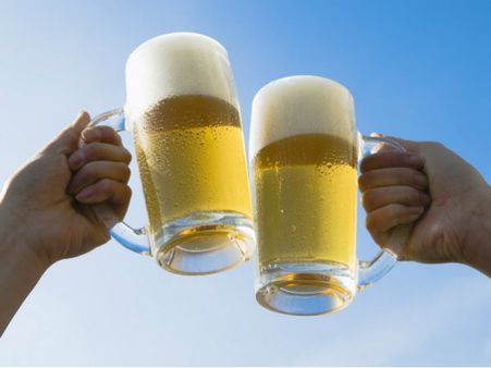 കുടിയന്മാര്‍ ബെറ്റ് വച്ചാല്‍ ചെവി പോകുമോ?