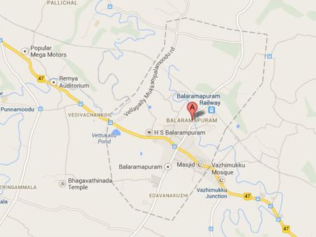 ക്ഷേത്രവിളക്കുകള്‍ നശിപ്പിച്ചു;10 പേർ പിടിയില്‍