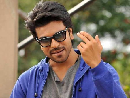 അശ്ലീല പോസ്റ്റര്‍: നായകനെതിരെ കേസ്