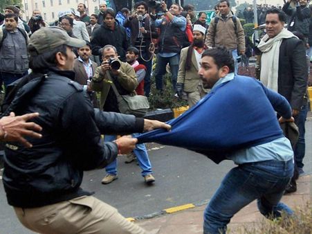 കെജ്രിവാള്‍ സമരം നിര്‍ത്താനുള്ള കാരണങ്ങള്‍