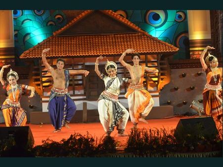 നിശാഗന്ധിയിലെ ഒഡീഡി നൃത്തക്കാഴ്ചകള്‍