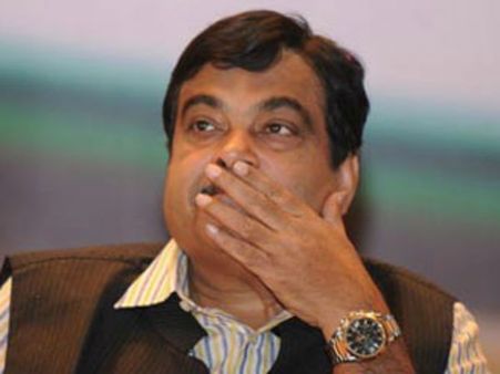 കെജ്രിവാളിനെതിരെ ഗഡ്ക്കരിയുടെ മാനനഷ്ടക്കേസ്