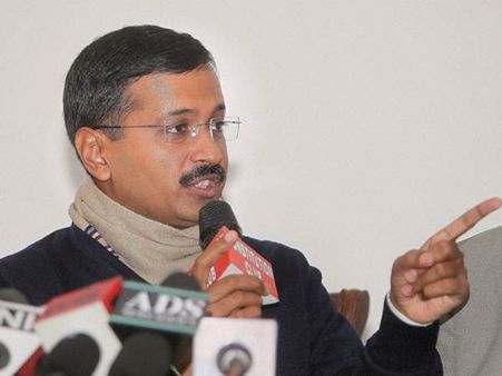 കെജ്രിവാള്‍ സ്വാധീനമില്ലാത്ത മുഖ്യന്‍:പാക് മാധ്യമം